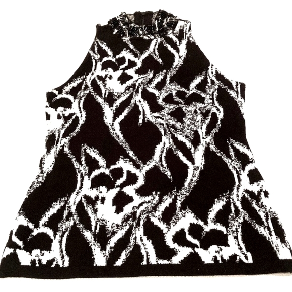 White House Black Market Sweaters - WHBM BLACK and WHITE SLEEVELESS SWEATER FEATURING A BEADED NECKLINE SIZE XXSP